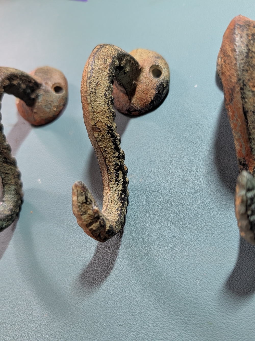 Antique-Style Cast Iron Tentacle Wall Hooks - Patina Brown - Picture 3 of 13